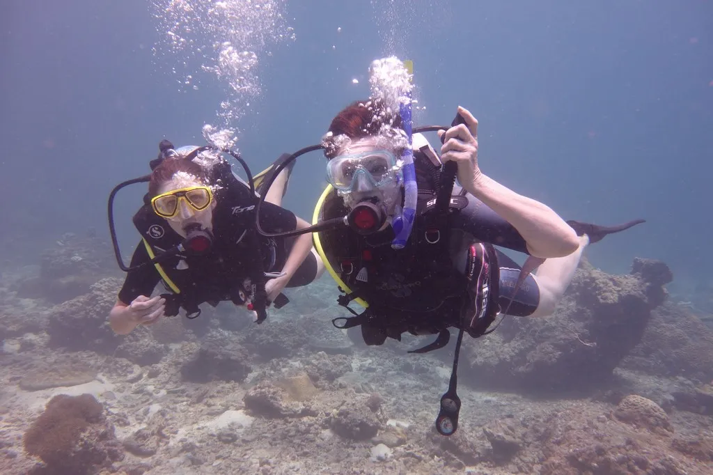 Scuba Dive PADI CMAS Open Water ADIP